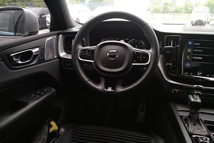 Used Volvo XC60 2018 T5 4x4 Zhiya Sport Edition Steering Wheel