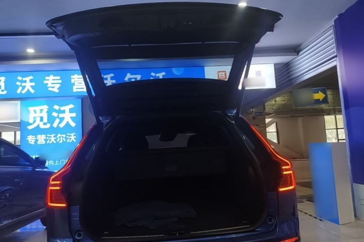 Used Volvo XC60 2018 T5 4x4 Zhiya Sport Edition Trunk