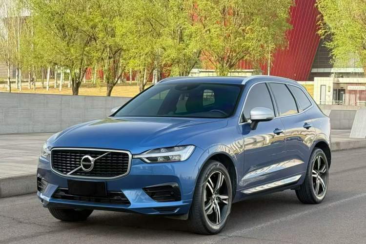 Used Volvo XC60 2018 T5 4x4 Smart & Sporty Edition Guazi used car, China used car export, Used car for sale, Used cars, Cheapest cars for sale