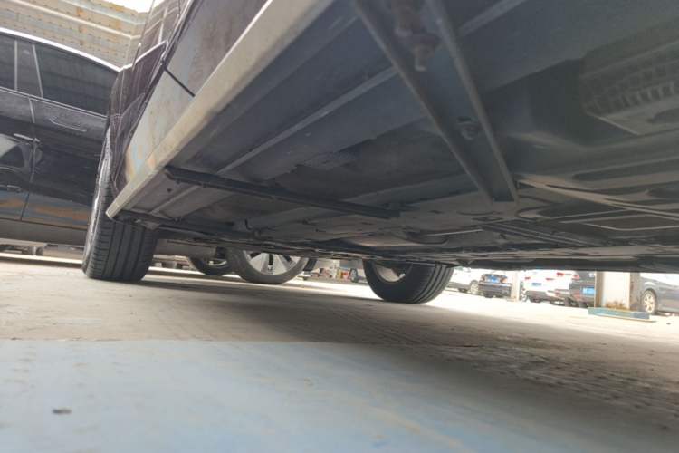 Used Volvo XC60 2018 T4 Zhiyi Edition Chassis Rear Left