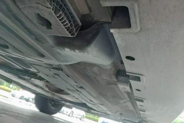 Used Volvo XC60 2018 T5 4x4 Smart Edition Chassis Rear Right