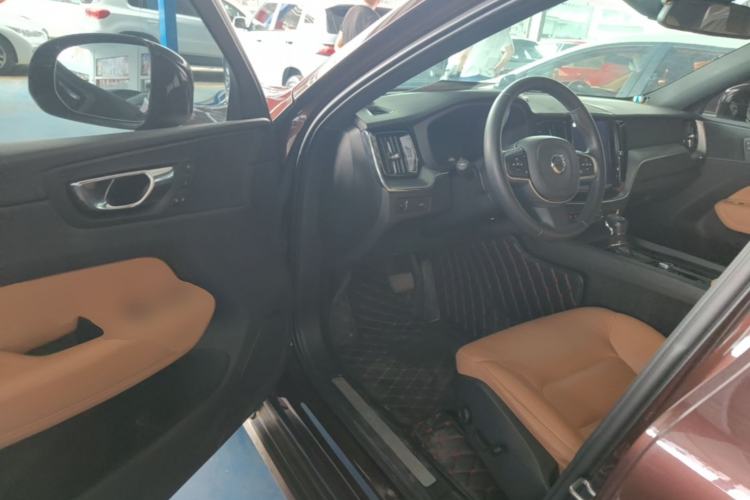Used Volvo XC60 2018 T4 Zhiyi Edition Driver Seat