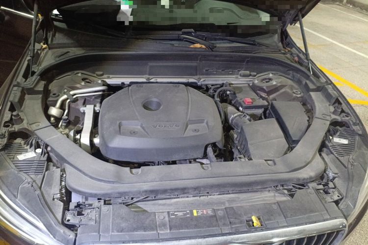 Used Volvo XC60 2018 T5 4x4 Zhiya Luxury Edition Engine Bay