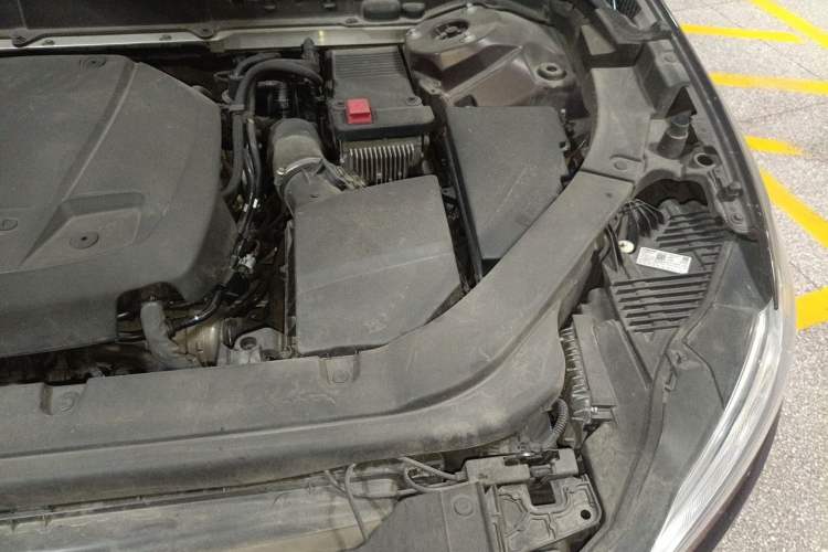 Used Volvo XC60 2018 T5 4x4 Zhiya Luxury Edition Engine Bay Left