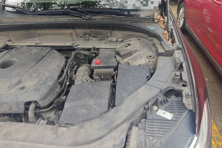 Used Volvo XC60 2018 T5 4x4 Zhiyi Edition Engine Bay Left
