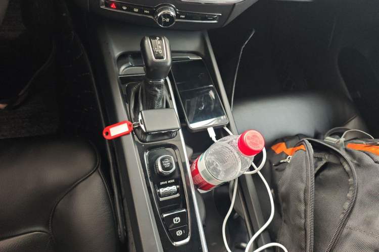 Used Volvo XC60 2018 T5 4x4 Zhiyi Edition Gear Lever