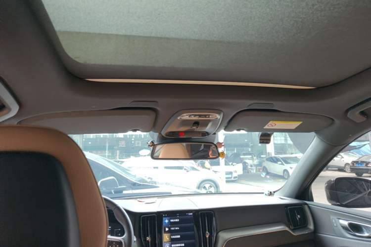 Used Volvo XC60 2018 T4 Zhiyi Edition Headliner