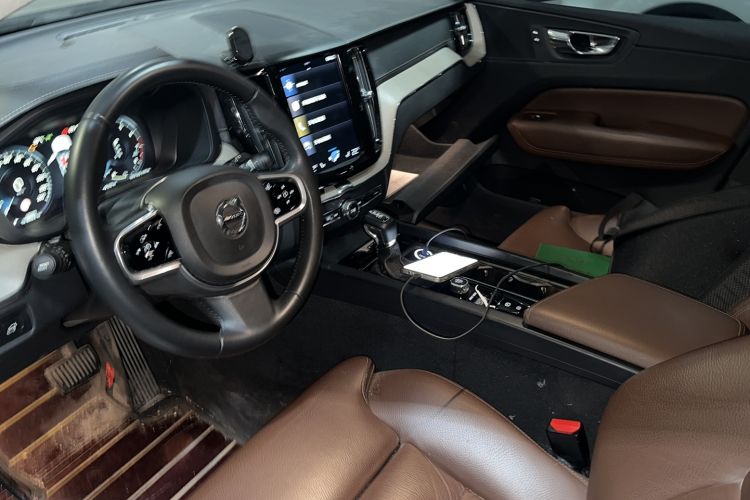 Used Volvo XC60 2018 T5 4x4 Zhiya Luxury Edition Interior 2