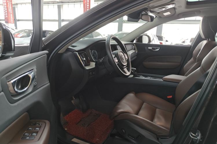 Used Volvo XC60 2018 T5 4x4 Zhiya Luxury Edition Left Front Seat
