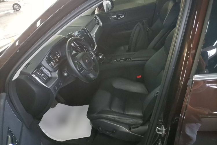 Used Volvo XC60 2018 T4 Zhiyi Edition Left Front Seat