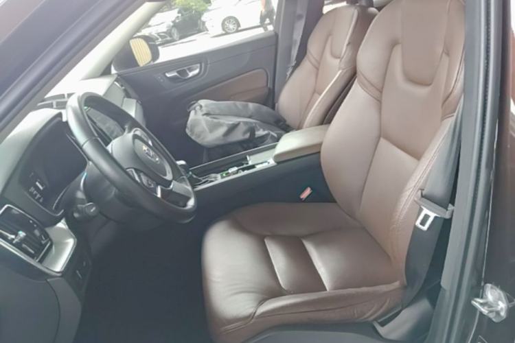 Used Volvo XC60 2018 T5 4x4 Smart Edition Left Front Seat