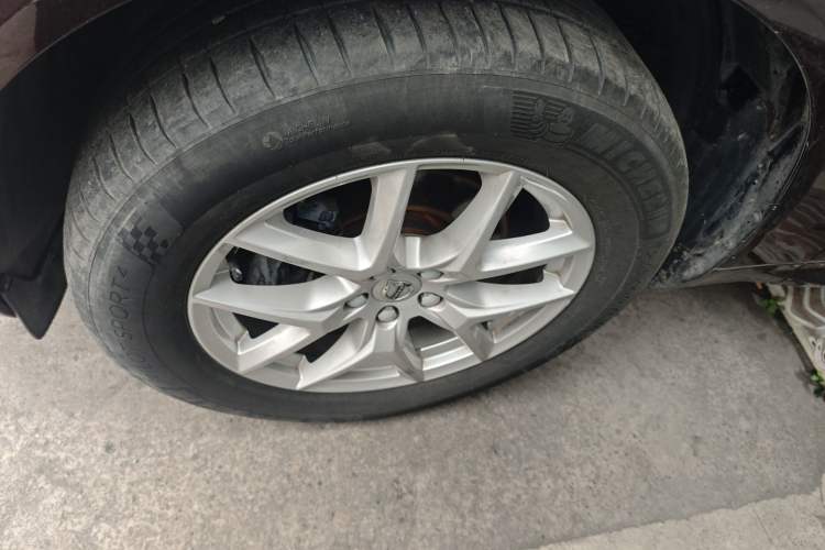 Used Volvo XC60 2018 T5 4x4 Zhiyi Edition Left Front Wheel Hub