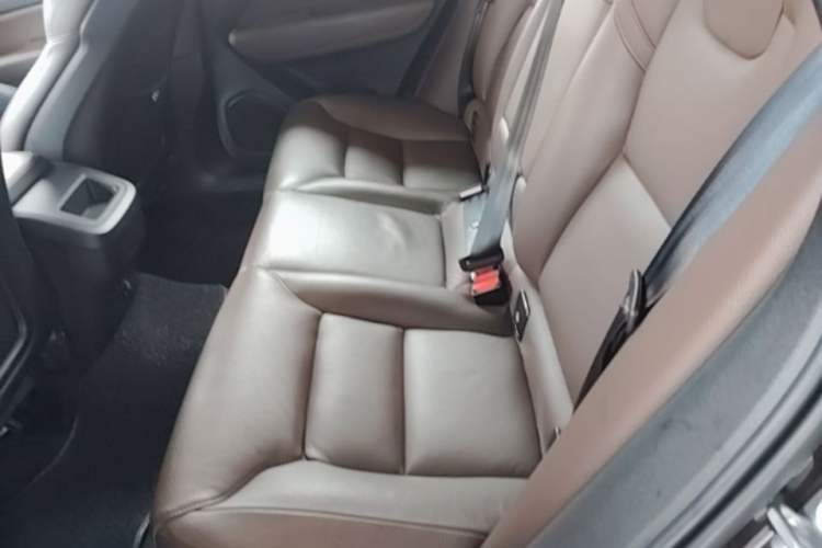 Used Volvo XC60 2018 T5 4x4 Smart Edition Left Rear Seat
