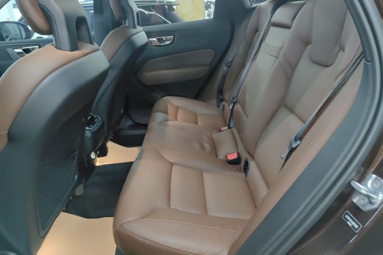 Used Volvo XC60 2018 T5 4x4 Zhiya Luxury Edition Left Rear Seat
