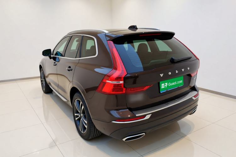 Used Volvo XC60 2018 T5 4x4 Smart Edition Rear Left 45 Deg