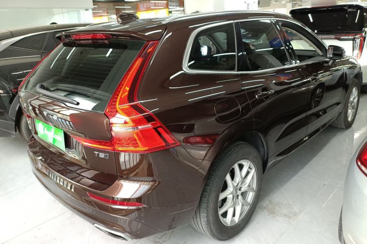 Used Volvo XC60 2018 T5 4x4 Zhiyi Edition Rear Right 45 Deg