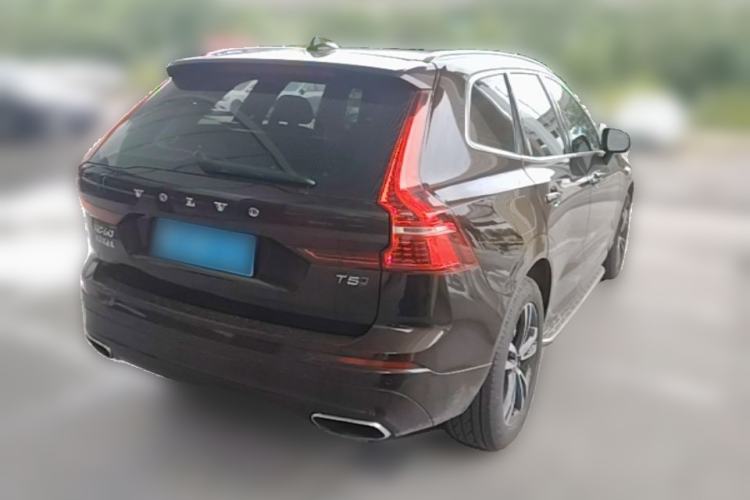 Used Volvo XC60 2018 T5 4x4 Smart Edition Rear Right 45 Deg