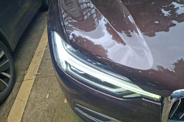 Used Volvo XC60 2018 T5 4x4 Zhiya Luxury Edition Right Front Headlight