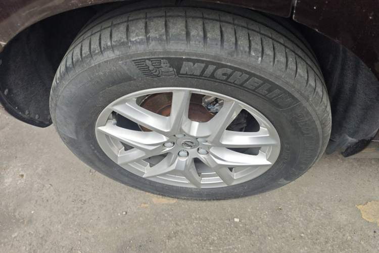 Used Volvo XC60 2018 T5 4x4 Zhiyi Edition Right Rear Wheel Hub