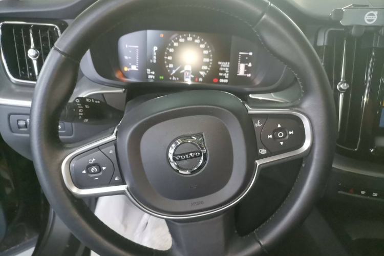 Used Volvo XC60 2018 T4 Zhiyi Edition Steering Wheel