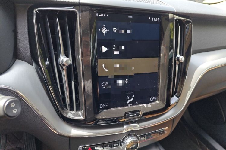 Used Volvo XC60 2018 T5 4x4 Zhiyi Edition Audio And AC Panel