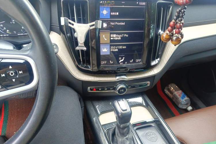 Used Volvo XC60 2018 T5 4x4 Zhiya Luxury Edition Audio And AC Panel