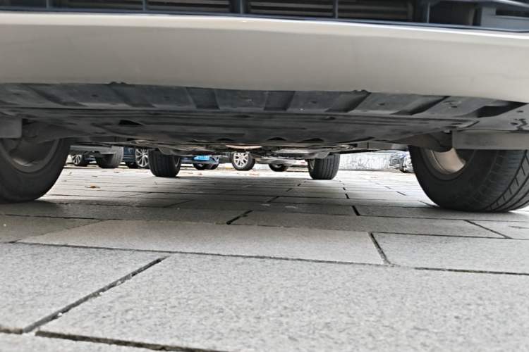 Used Volvo XC60 2018 T5 4x4 Zhiyi Edition Chassis Front
