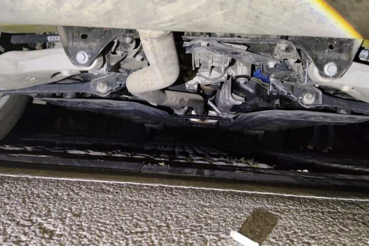 Used Volvo XC60 2018 T5 4x4 Zhiyi Edition Chassis Rear