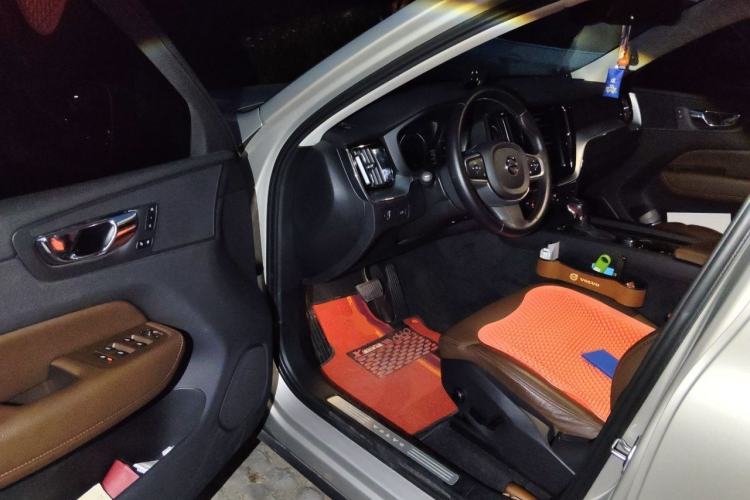Used Volvo XC60 2018 T5 4x4 Zhiyi Edition Driver Seat