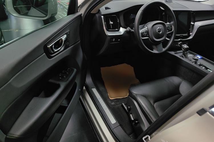 Used Volvo XC60 2018 T5 4x4 Zhiyi Edition Driver Seat