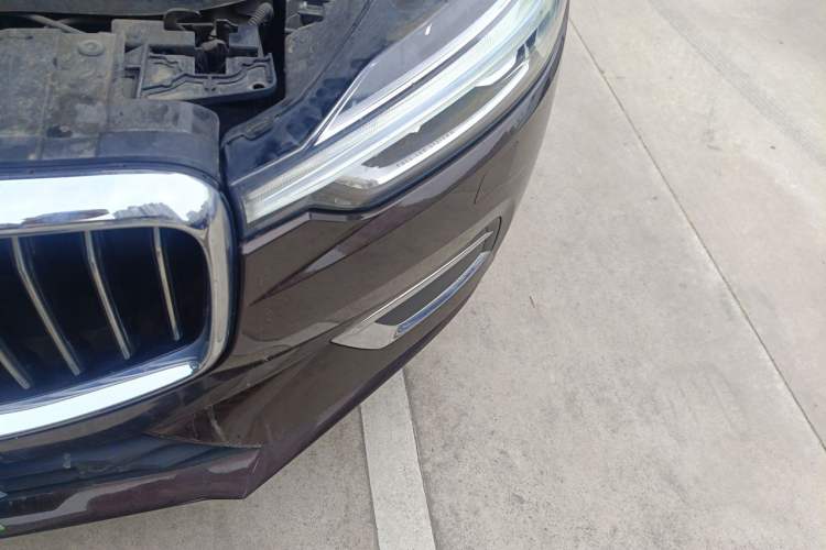 Used Volvo XC60 2018 T5 4x4 Zhiya Luxury Edition Engine Bay Left