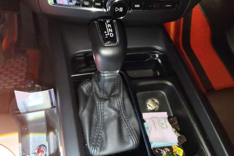 Used Volvo XC60 2018 T5 4x4 Zhiyi Edition Gear Lever