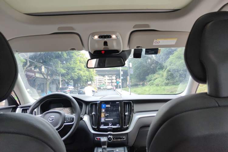 Used Volvo XC60 2018 T5 4x4 Zhiyi Edition Headliner