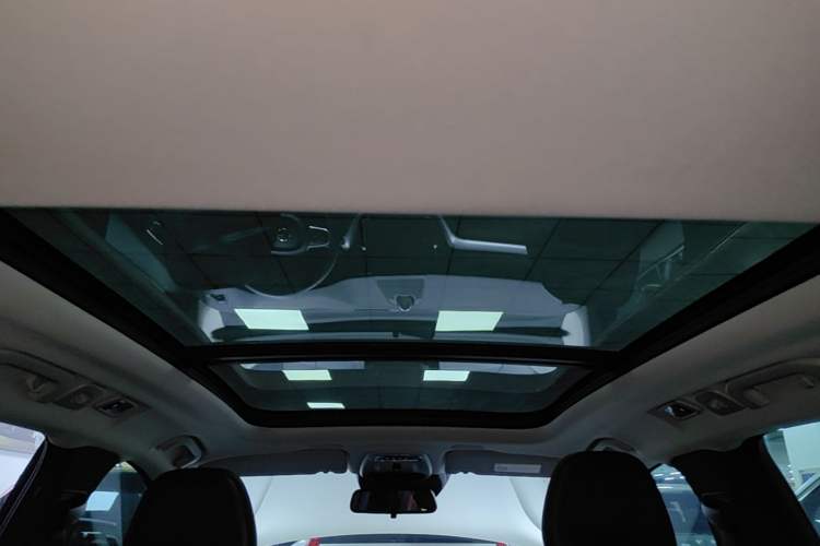 Used Volvo XC60 2018 T5 4x4 Zhiyi Edition Headliner
