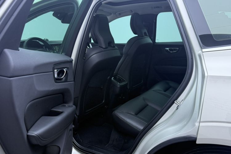 Used Volvo XC60 2018 T5 4x4 Zhiyi Edition Interior 7