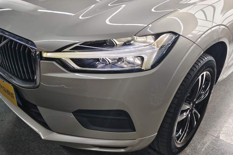 Used Volvo XC60 2018 T5 4x4 Smart Edition Left Front Headlight