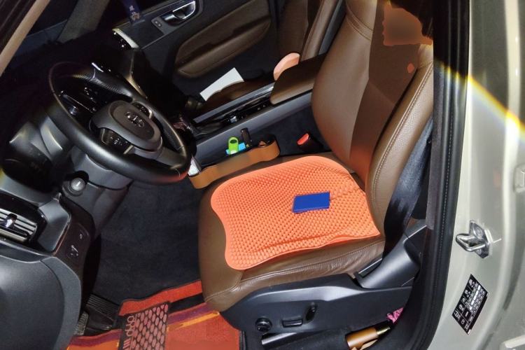 Used Volvo XC60 2018 T5 4x4 Zhiyi Edition Left Front Seat