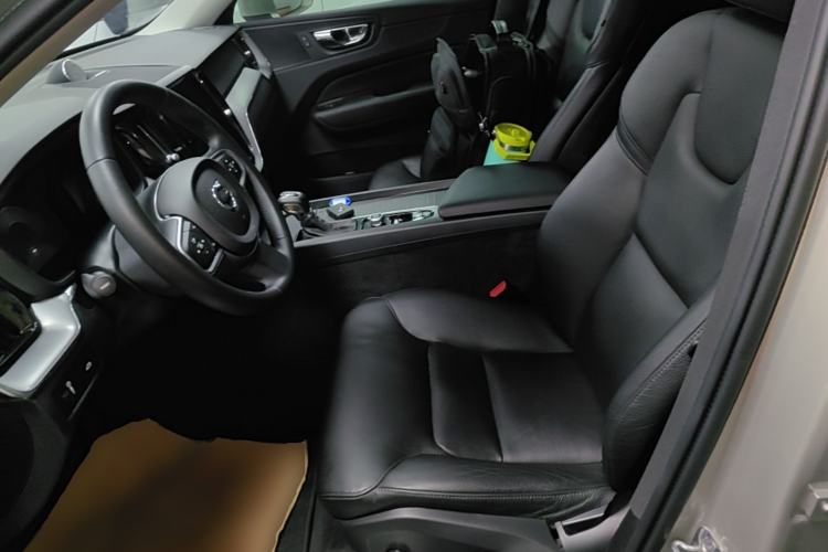 Used Volvo XC60 2018 T5 4x4 Zhiyi Edition Left Front Seat