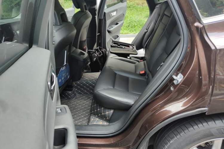 Used Volvo XC60 2018 T5 4x4 Zhiyi Edition Left Rear Seat