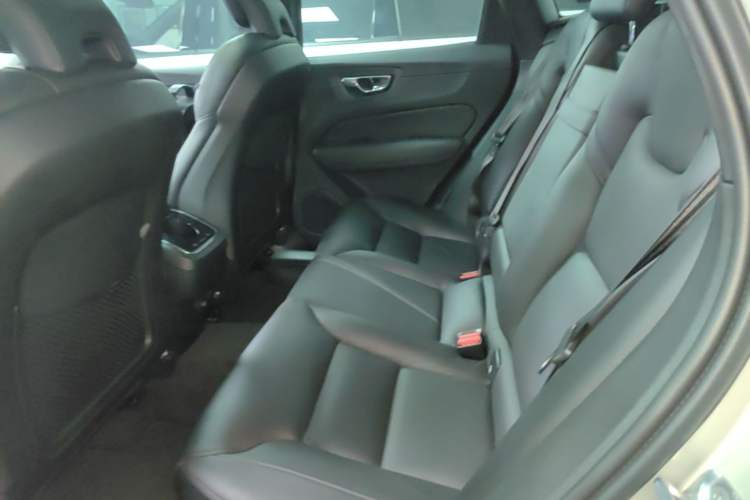 Used Volvo XC60 2018 T5 4x4 Zhiyi Edition Left Rear Seat