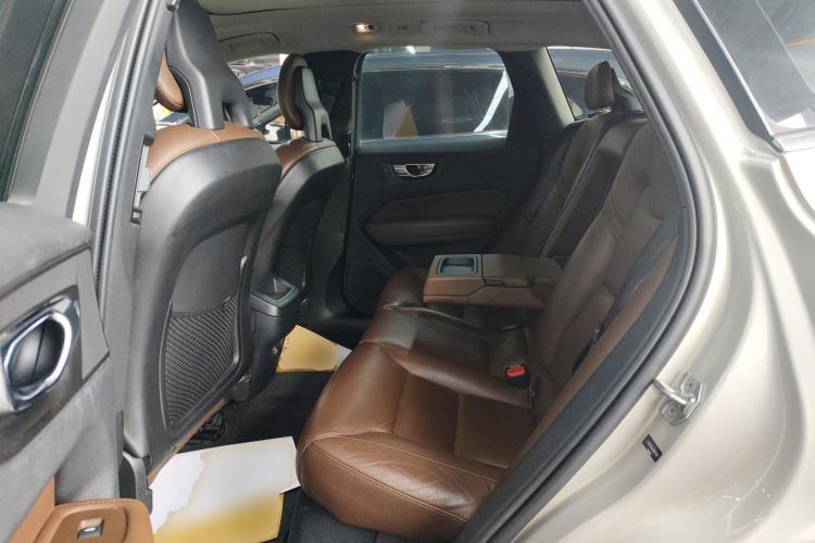 Used Volvo XC60 2018 T5 4x4 Smart Edition Left Rear Seat