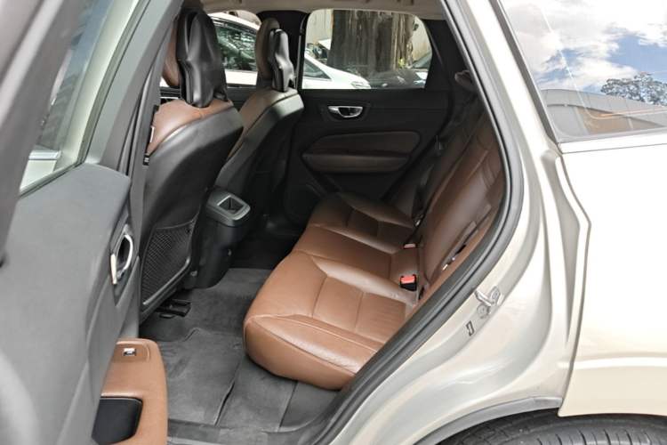 Used Volvo XC60 2018 T5 4x4 Zhiyi Edition Left Rear Seat