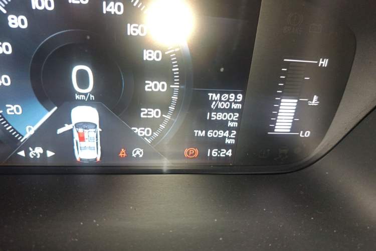 Used Volvo XC60 2018 T5 4x4 Zhiyi Edition Odometer Close Up