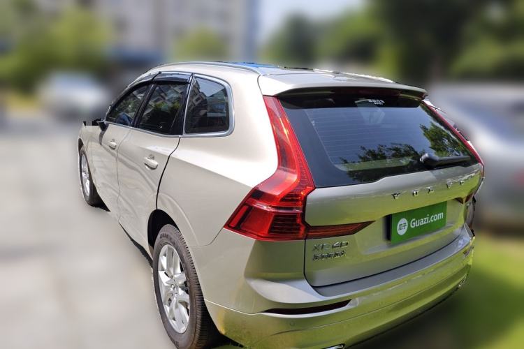 Used Volvo XC60 2018 T5 4x4 Zhiyi Edition Rear Left 45 Deg