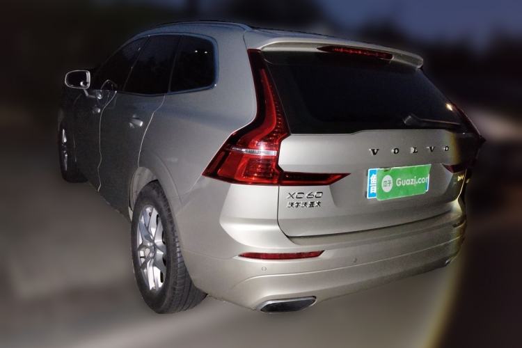 Used Volvo XC60 2018 T5 4x4 Zhiyi Edition Rear Left 45 Deg