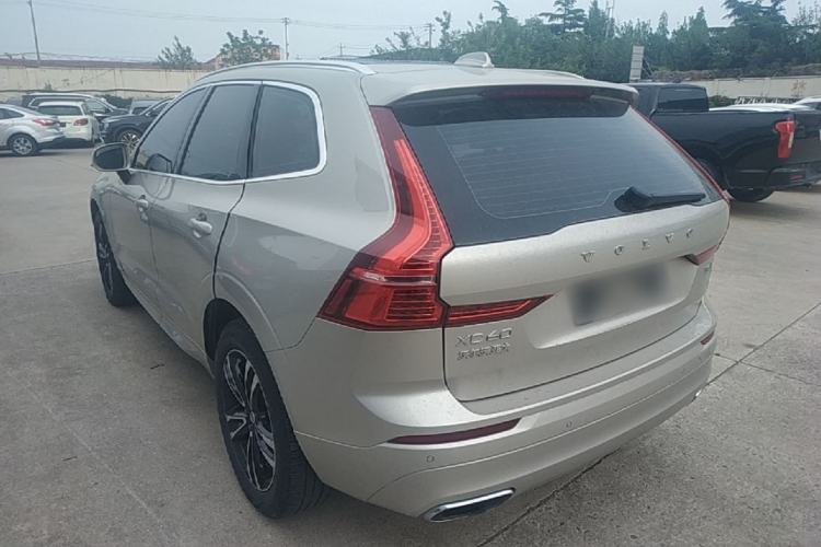Used Volvo XC60 2018 T5 4x4 Smart Edition Rear Left 45 Deg
