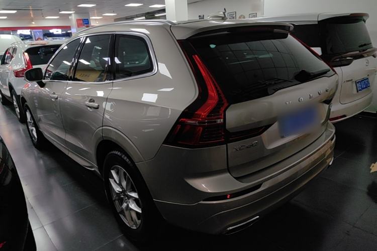 Used Volvo XC60 2018 T5 4x4 Zhiyi Edition Rear Left 45 Deg