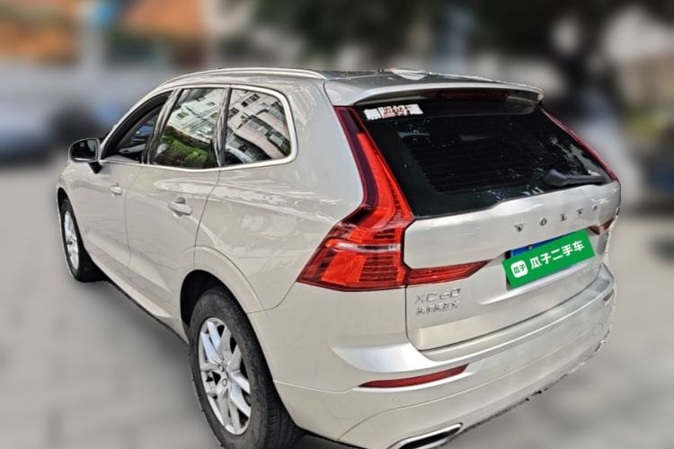 Used Volvo XC60 2018 T5 4x4 Zhiyi Edition Rear Left 45 Deg