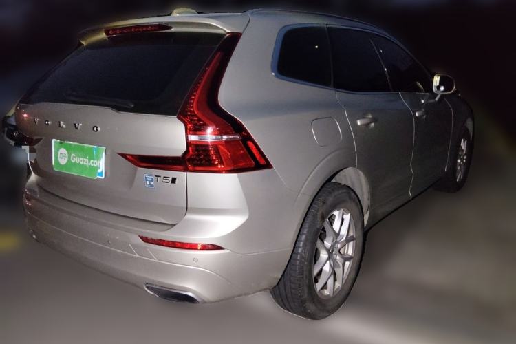 Used Volvo XC60 2018 T5 4x4 Zhiyi Edition Rear Right 45 Deg