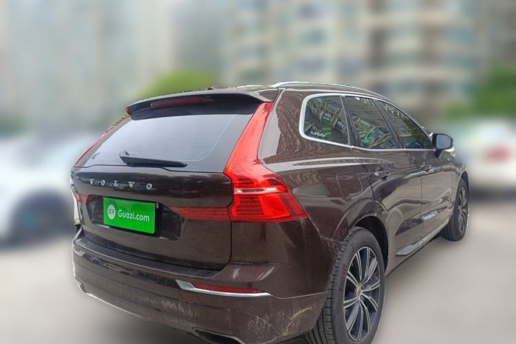 Used Volvo XC60 2018 T5 4x4 Zhiya Luxury Edition Rear Right 45 Deg